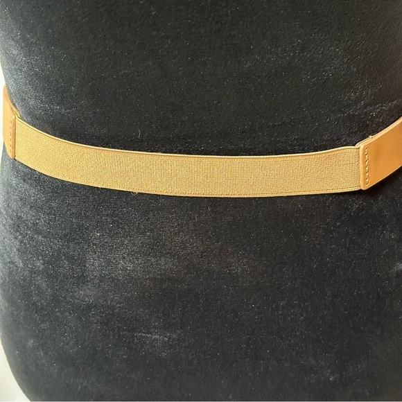 Chico’s Metallic Hook Belt Size S